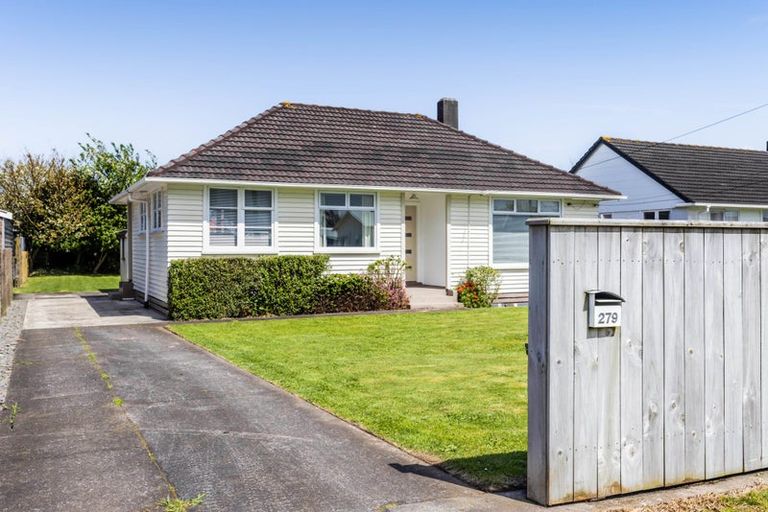 Photo of property in 279 South Road, Hawera, 4610