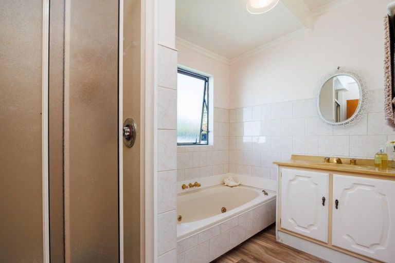 Photo of property in 2 Kaimera Court, Feilding, 4702