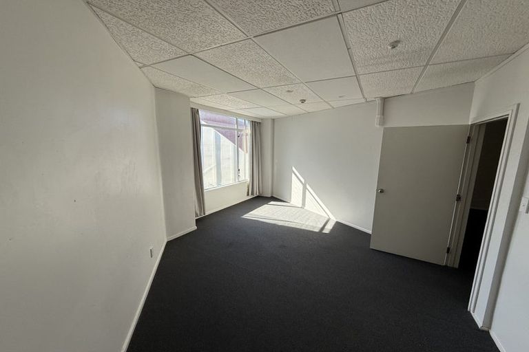Photo of property in 1/8 Lipman Street, Mount Victoria, Wellington, 6011