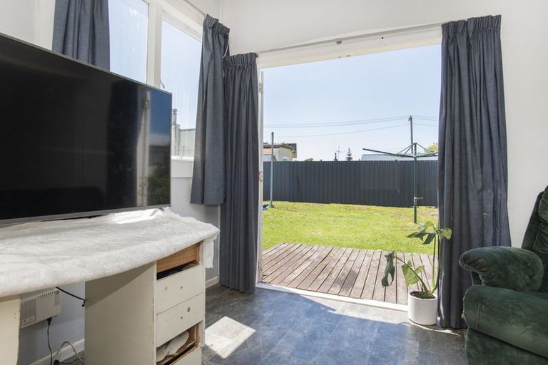 Photo of property in 38 Andrew Street, Elgin, Gisborne, 4010