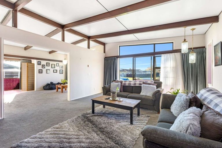 Photo of property in 8 Rewa Street, Inglewood, 4330