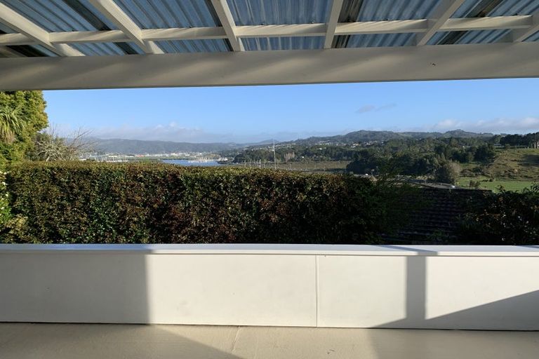 Photo of property in 16 Clotworthy Crescent, Onerahi, Whangarei, 0110