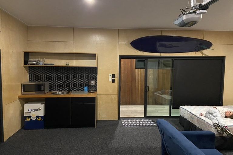 Photo of property in 4 Awatira Drive, Papamoa Beach, Papamoa, 3118