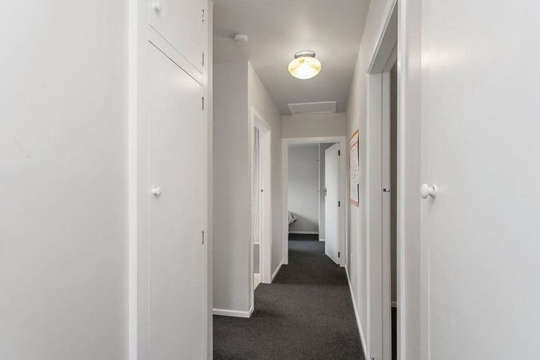 Photo of property in 1/221 Queenspark Drive, Parklands, Christchurch, 8083