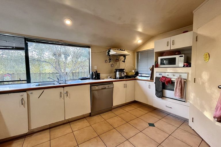 Photo of property in 1/9 Dana Place, Somerville, Auckland, 2014