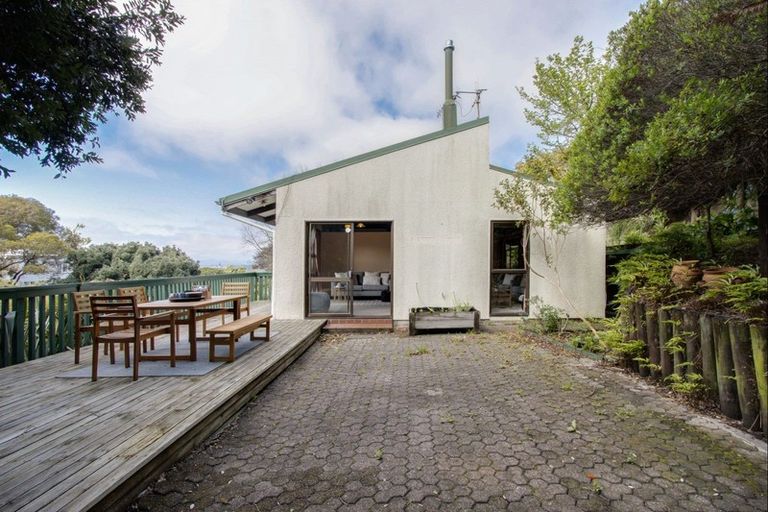 Photo of property in 16 France Road, Bluff Hill, Napier, 4110