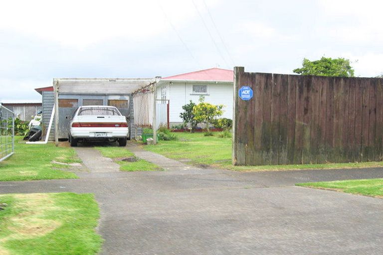 Photo of property in 7 Kiekie Road, Mangere Bridge, Auckland, 2022