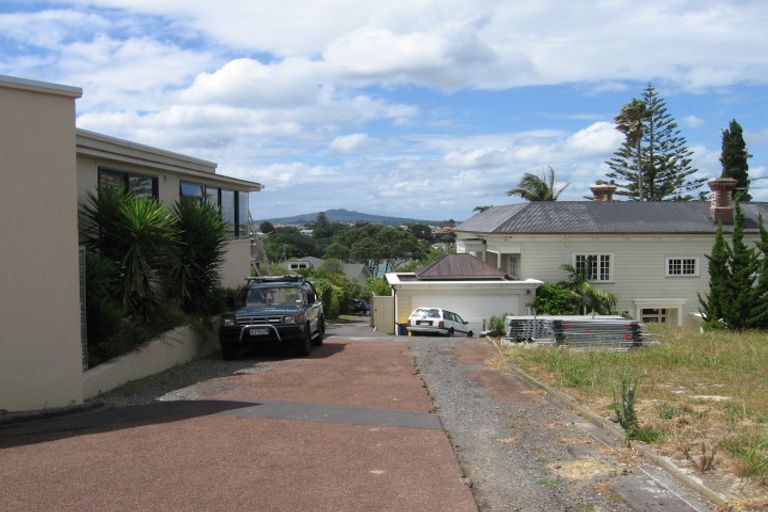 Photo of property in 29 Hinemoa Street, Birkenhead, Auckland, 0626