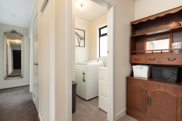 Photo of property in 21 Valley Road, Te Puke, 3119