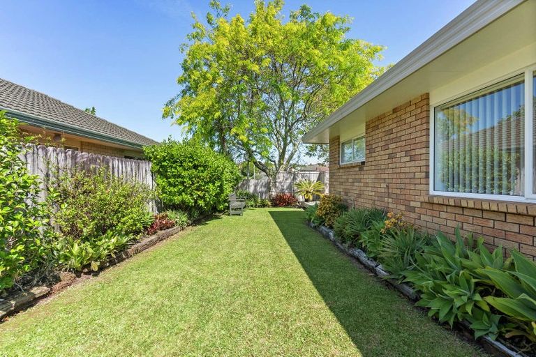 Photo of property in 1/23 Tarnica Road, Northpark, Auckland, 2013