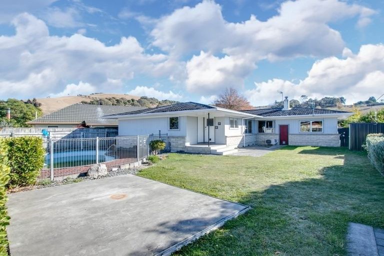 Photo of property in 11 Trigg Crescent, Taradale, Napier, 4112