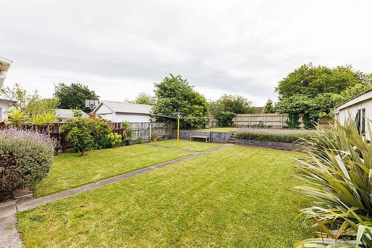 Photo of property in 76 Havill Street, Takaro, Palmerston North, 4410