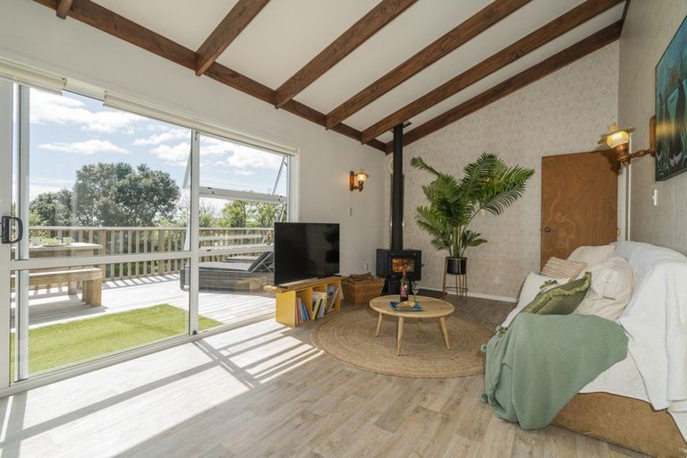 Photo of property in 4 Grierson Close, Hahei, Whitianga, 3591