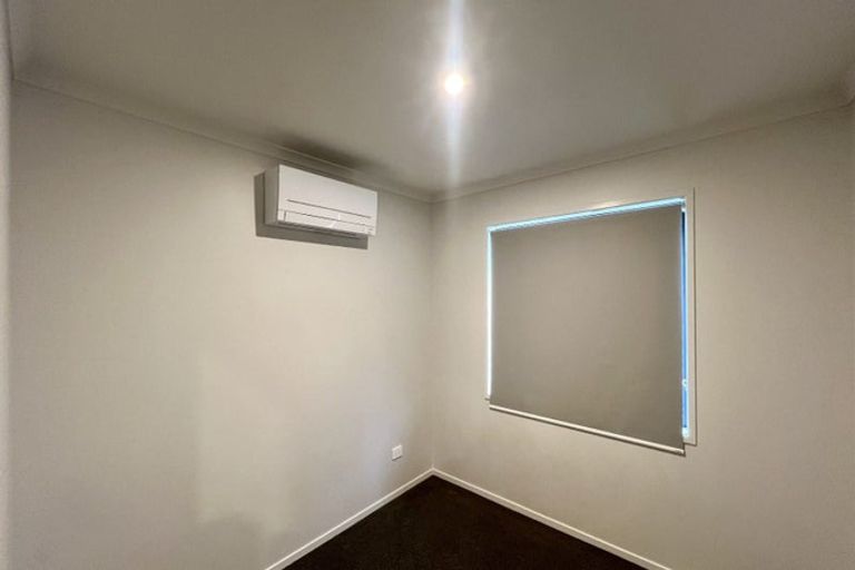 Photo of property in 24 Saint Michael Crescent, One Tree Point, 0118