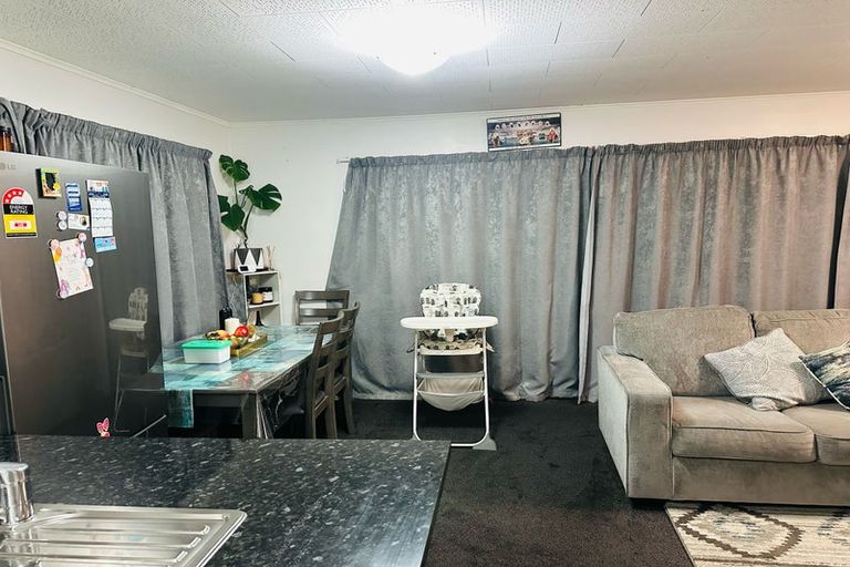 Photo of property in 1 Rimu Road, Raumati Beach, Paraparaumu, 5032