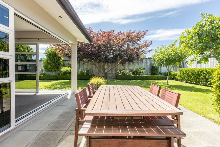 Photo of property in 52 Rochfort Road, Havelock North, 4130