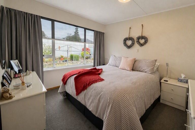 Photo of property in 33b Gaisford Terrace, Waipukurau, 4200