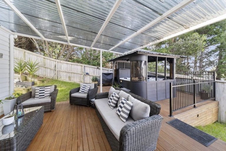 Photo of property in 26 Ascension Crescent, Orewa, 0931