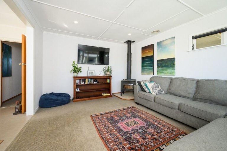 Photo of property in 11 Ngaire Street, Longburn, Palmerston North, 4412