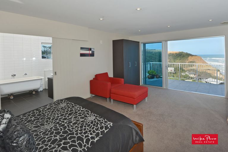 Photo of property in 20 Coates Avenue, Baylys Beach, Dargaville, 0377