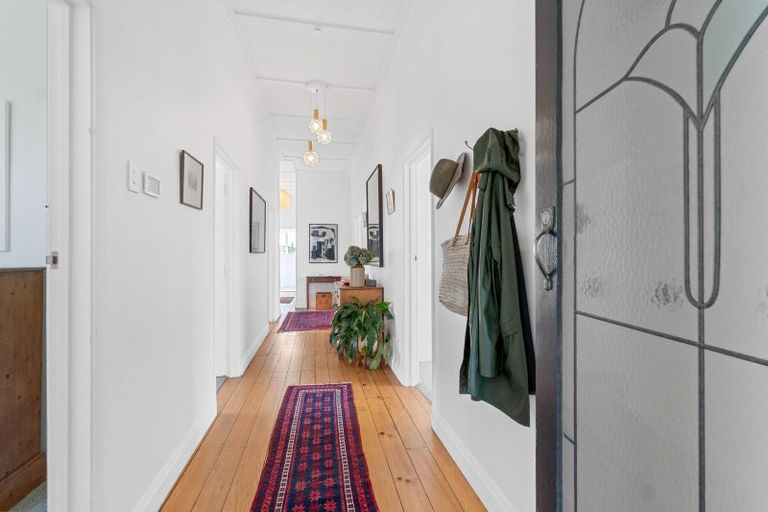 Photo of property in 236 Birkdale Road, Birkdale, Auckland, 0626