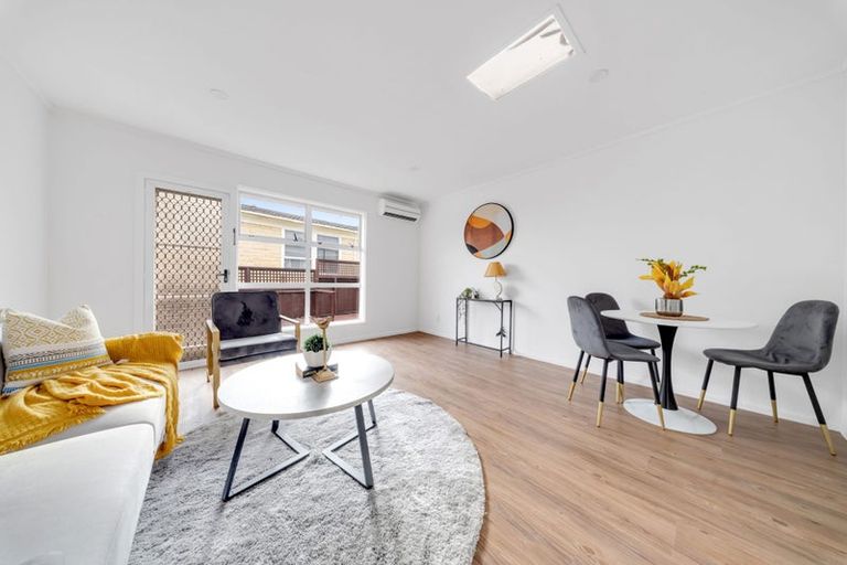 Photo of property in 3b Kelvyn Grove, Hillpark, Auckland, 2102