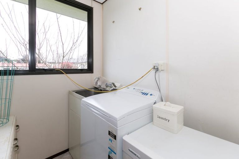 Photo of property in 4 Sequoia Place, Pukete, Hamilton, 3200