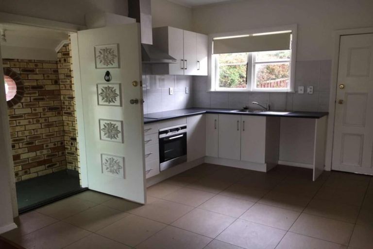 Photo of property in 51b Birkdale Road, Birkdale, Auckland, 0626