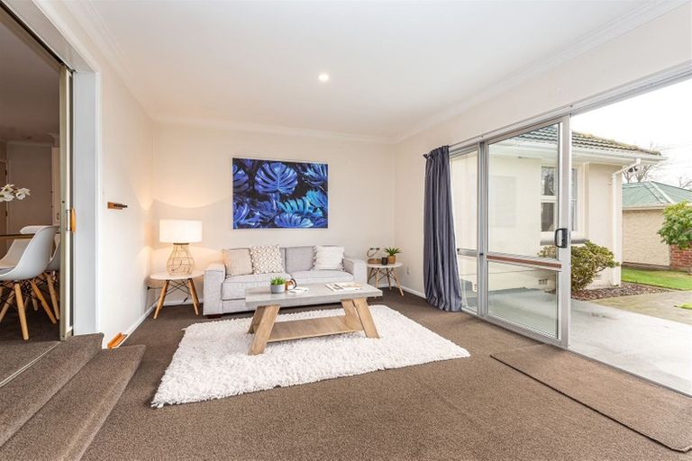 Photo of property in 23 Mappleton Avenue, Burnside, Christchurch, 8053