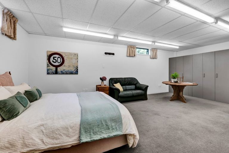 Photo of property in 24 Darwin Crescent, Spotswood, New Plymouth, 4310