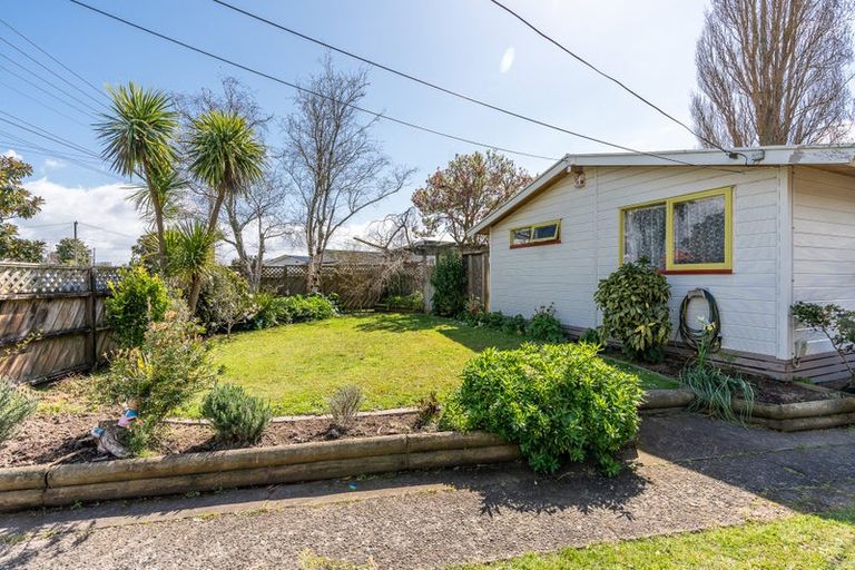 Photo of property in 17 Anthony Crescent, Bader, Hamilton, 3206