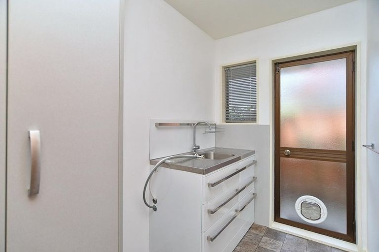 Photo of property in 7 Creese Place, Redwood, Christchurch, 8051