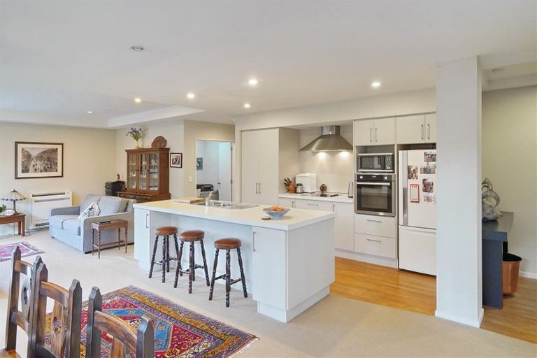 Photo of property in 9 John Campbell Crescent, Hillmorton, Christchurch, 8024