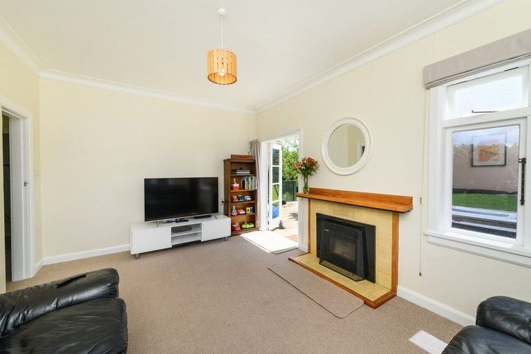Photo of property in 42 Alexandra Street, Marton, 4710