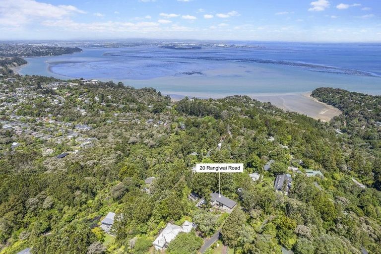 Photo of property in 20 Rangiwai Road, Titirangi, Auckland, 0604