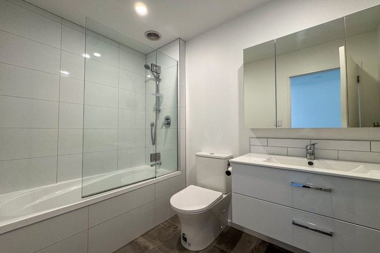 Photo of property in 39 Ngae Place, Mangere East, Auckland, 2024
