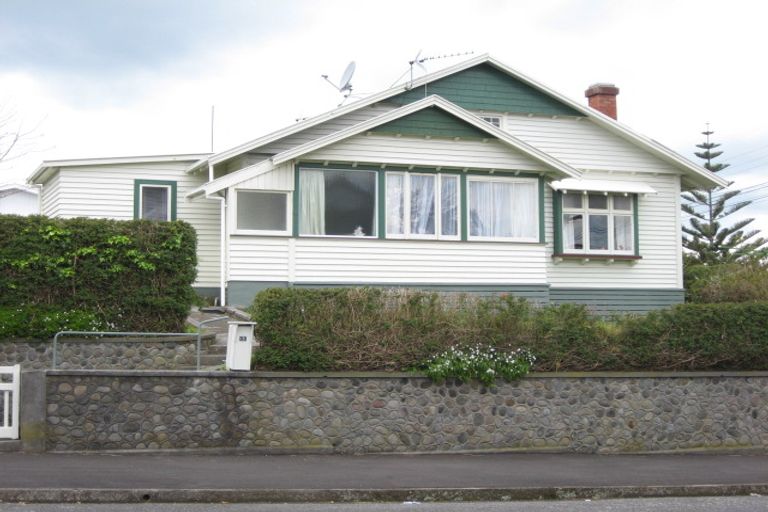 Photo of property in 33 Cutfield Road, New Plymouth, 4310