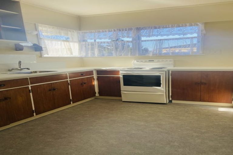 Photo of property in 1/8 Russell Road, Manurewa, Auckland, 2102