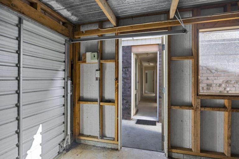 Photo of property in 1/145 Tukapa Street, Westown, New Plymouth, 4310