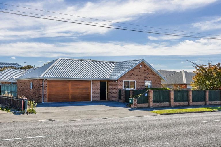 Photo of property in 139a Avonhead Road, Avonhead, Christchurch, 8042