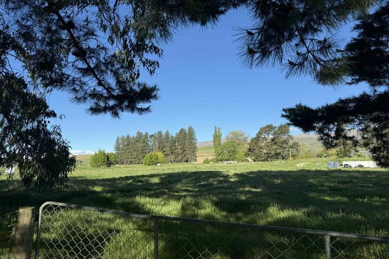 Photo of property in 633 Ardgour Road, Tarras, Cromwell, 9383