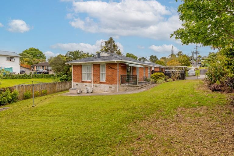 Photo of property in 2/14 Claridge Street, Glen Eden, Auckland, 0602