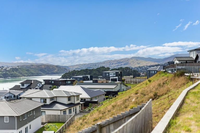Photo of property in 16a Okupe Grove, Aotea, 5024