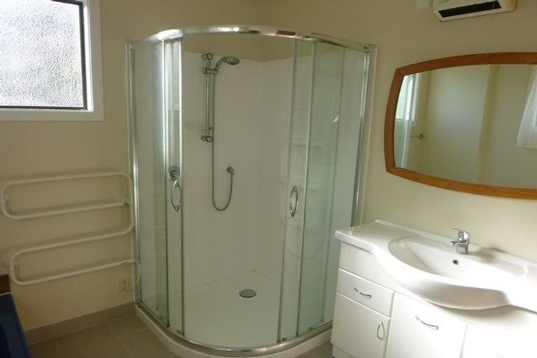 Photo of property in 8 Korokoro Road, Korokoro, Lower Hutt, 5012