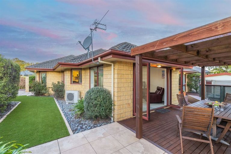 Photo of property in 8 Limes Avenue, Parklands, Christchurch, 8083