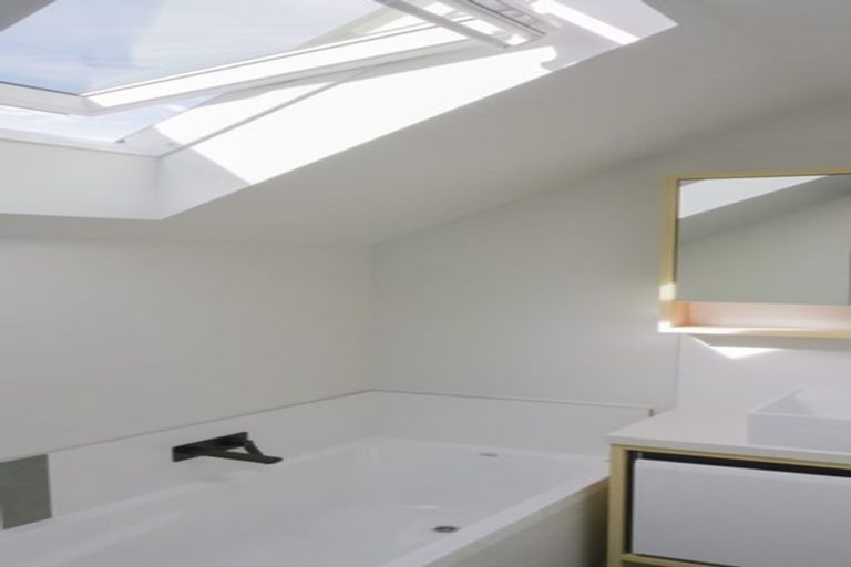 Photo of property in 1/24 Lyon Street, Frankton, Hamilton, 3204