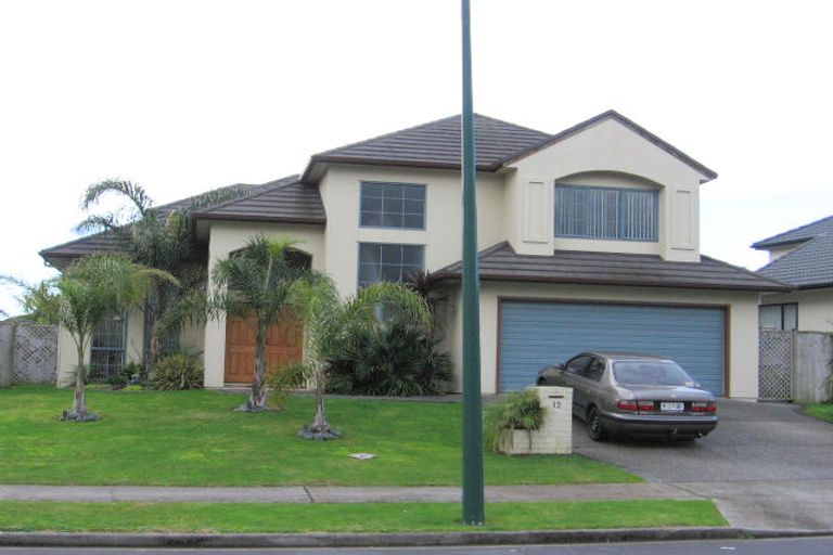 Photo of property in 12 Delmont Close, East Tamaki Heights, Auckland, 2016