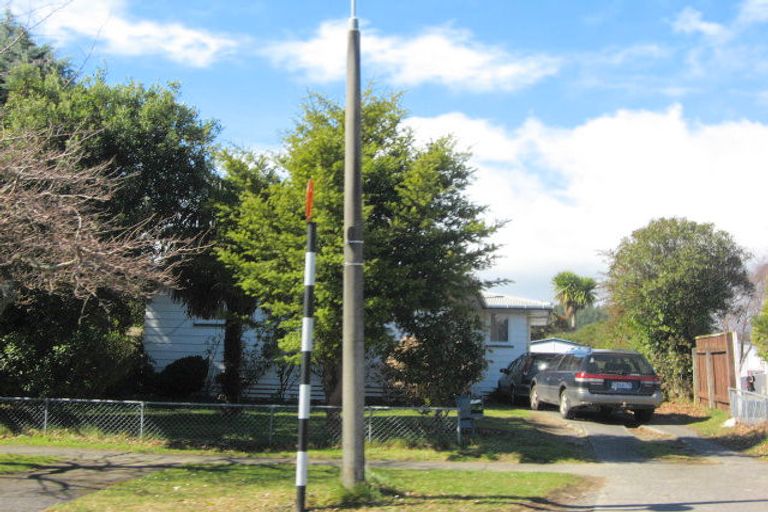 Photo of property in 221 Te Rangitautahanga Road, Turangi, 3334