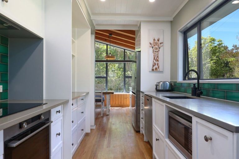 Photo of property in 52 Arapiki Road, Stoke, Nelson, 7011