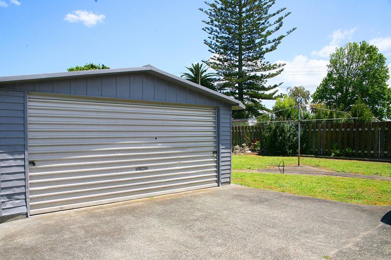 Photo of property in 39 Thompson Terrace, Manurewa, Auckland, 2102